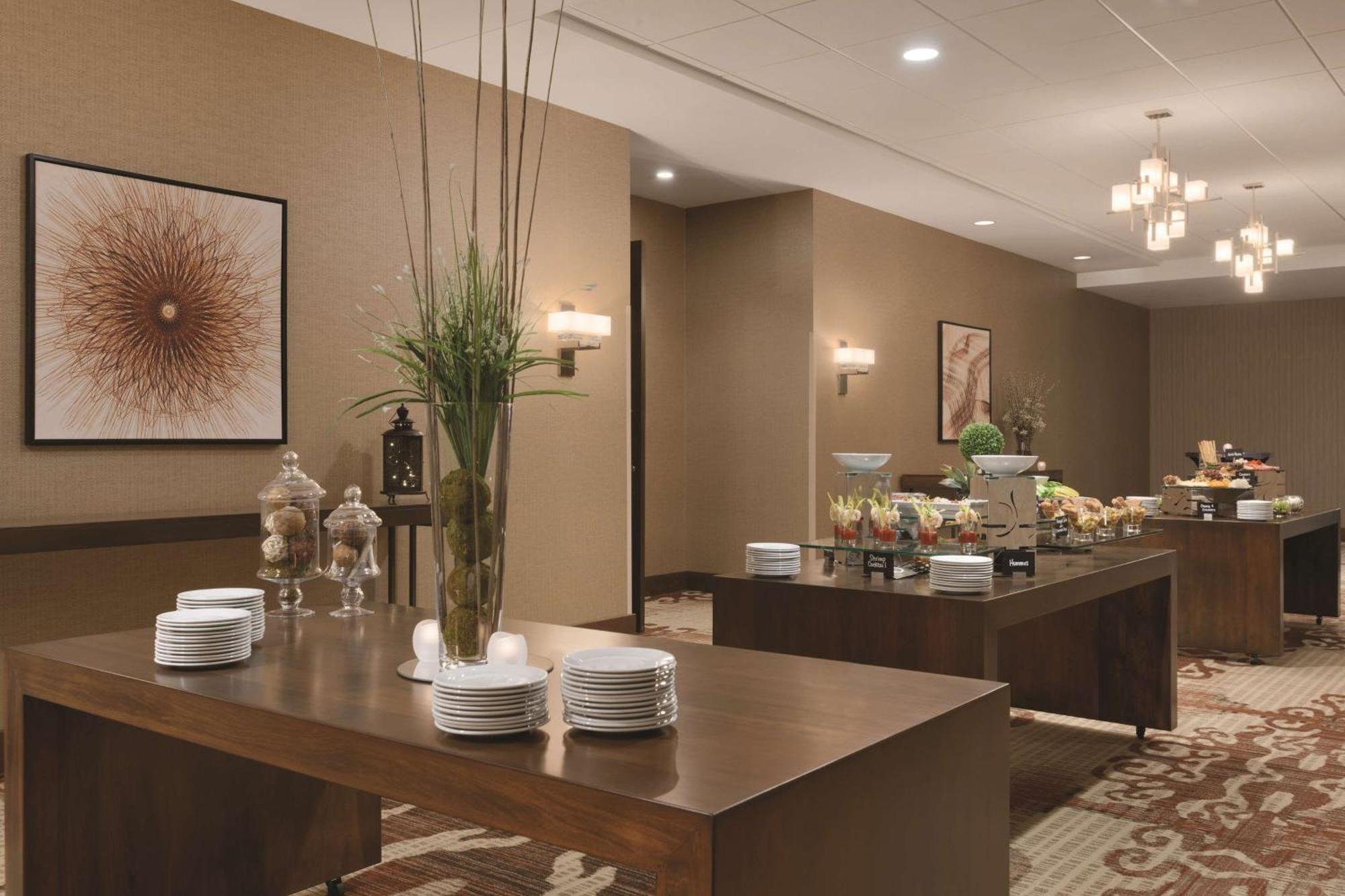 Embassy Suites By Hilton Akron Canton Airport North Canton Bagian luar foto